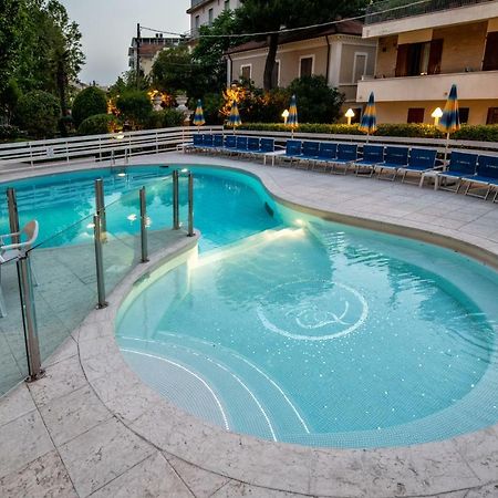 Hotel Torretta Католика Екстериор снимка