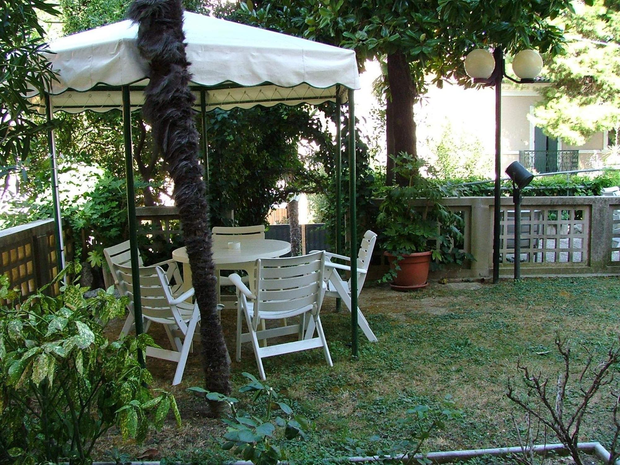 Hotel Torretta Католика Екстериор снимка