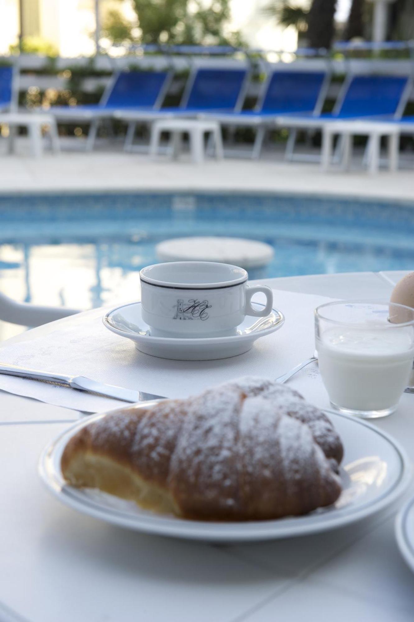 Hotel Torretta Католика Екстериор снимка