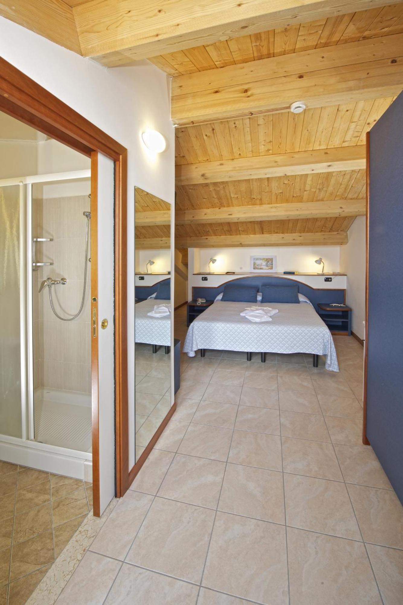 Hotel Torretta Католика Екстериор снимка
