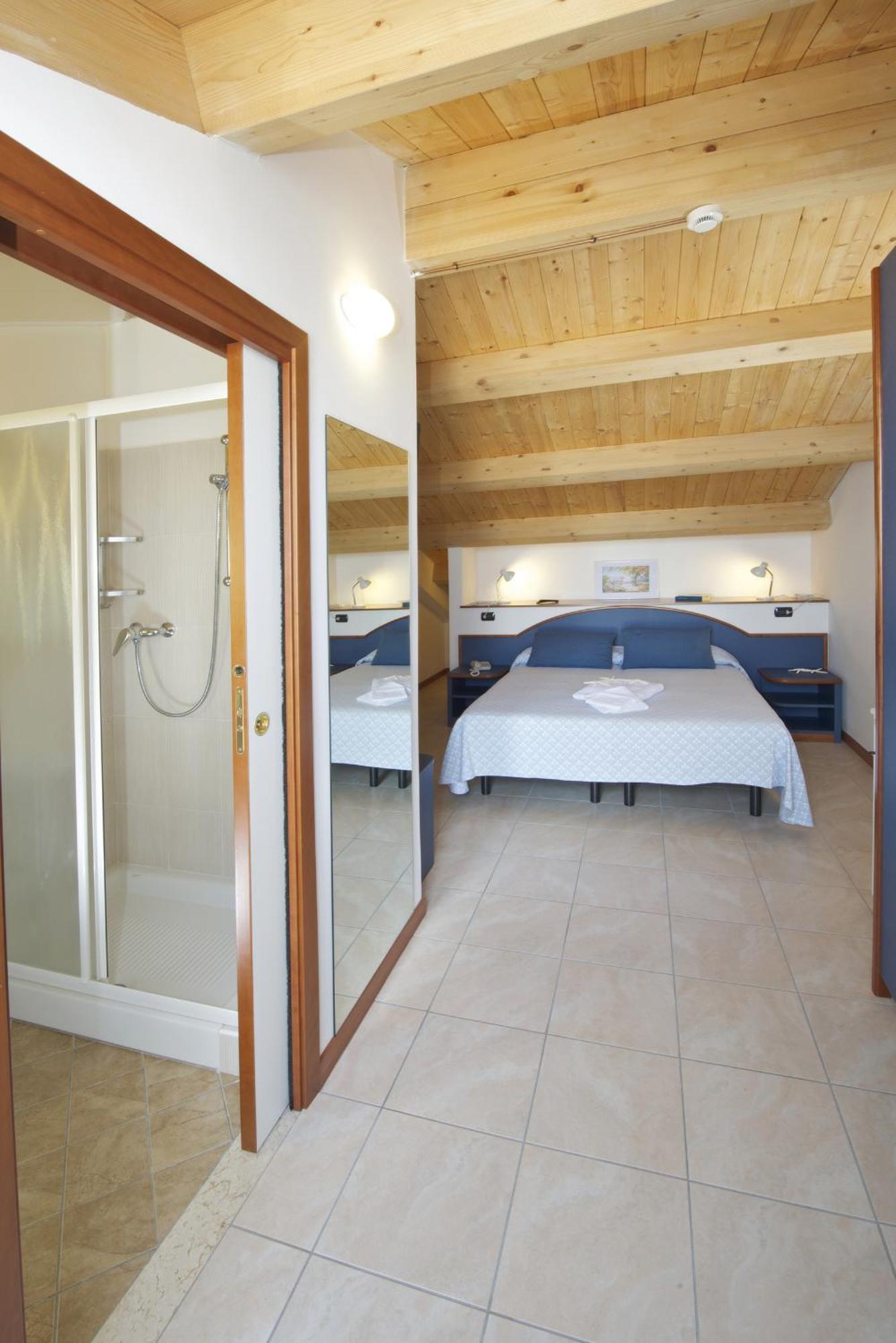 Hotel Torretta Католика Екстериор снимка
