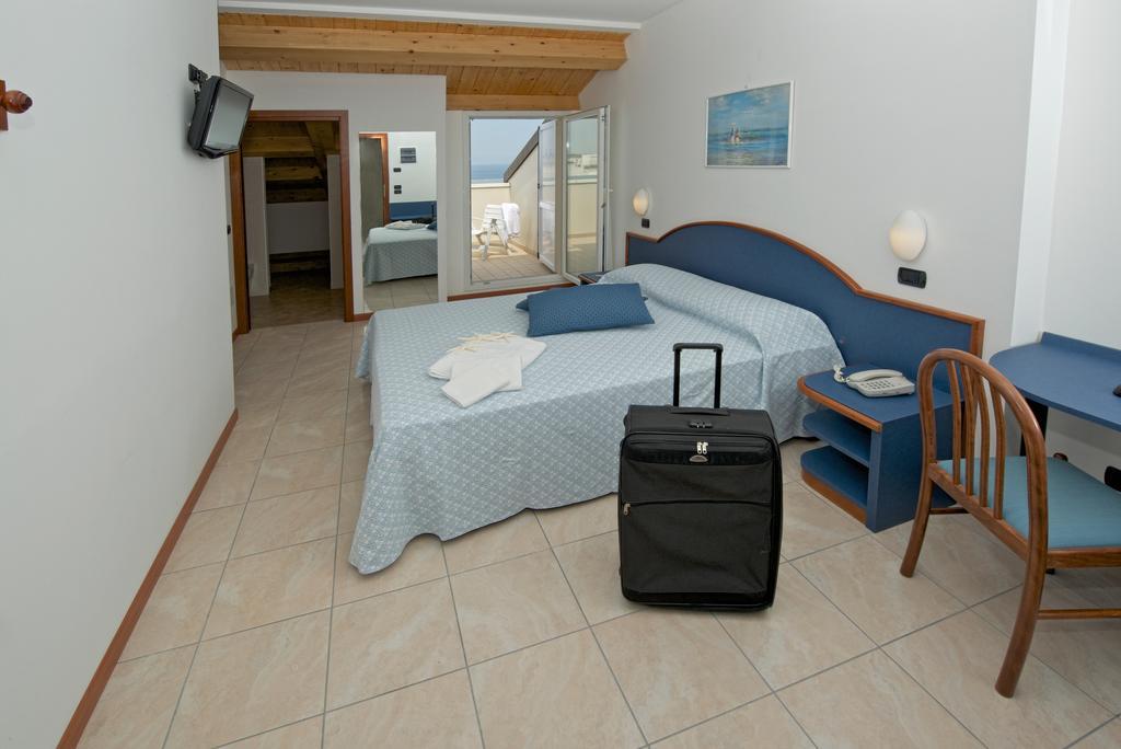 Hotel Torretta Католика Екстериор снимка