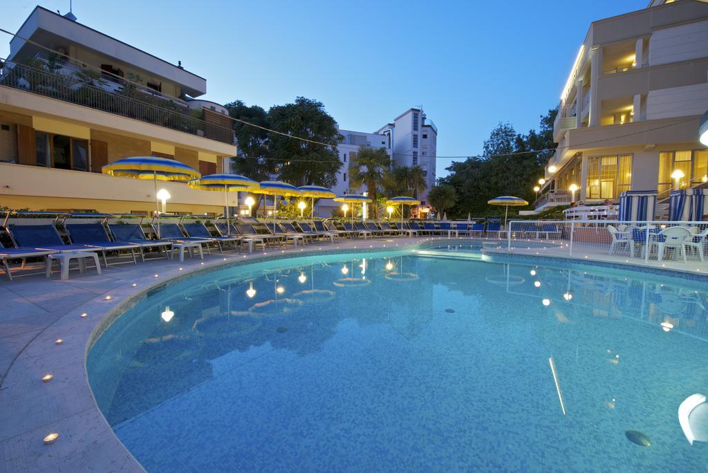 Hotel Torretta Католика Екстериор снимка