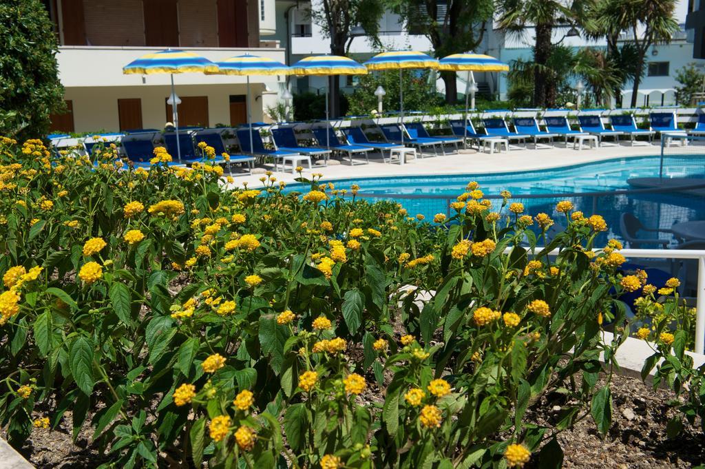Hotel Torretta Католика Екстериор снимка