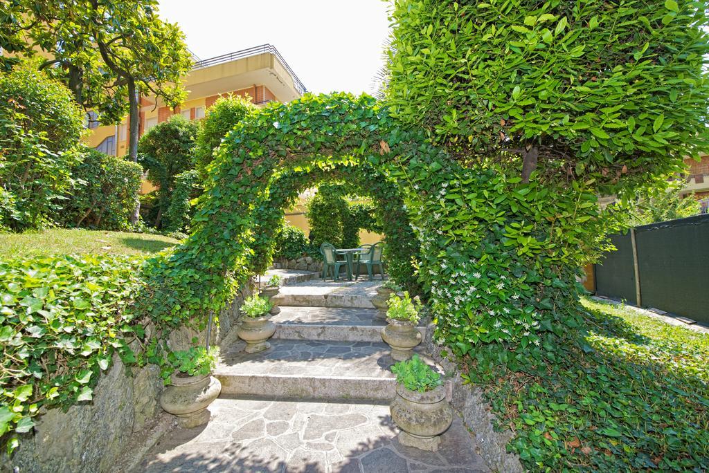 Hotel Torretta Католика Екстериор снимка