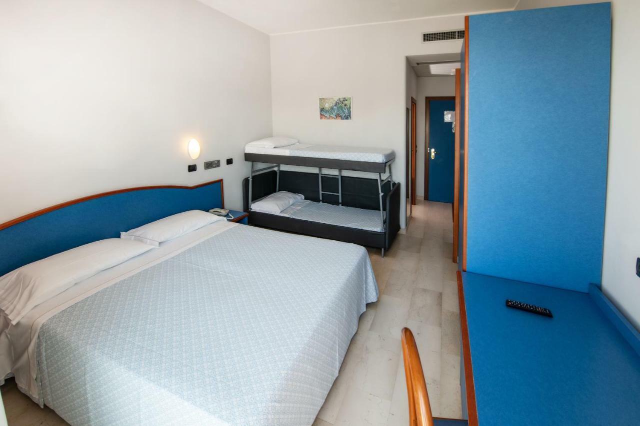 Hotel Torretta Католика Екстериор снимка